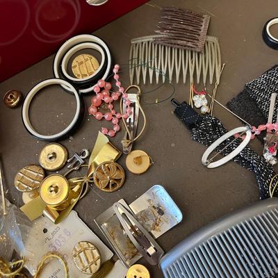Box with jewelry
