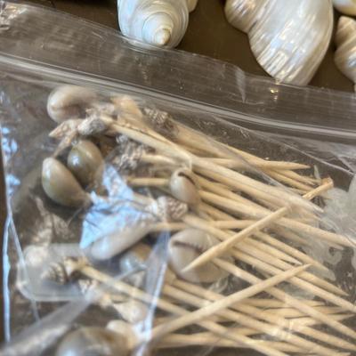 Shell napkin rings & pokers