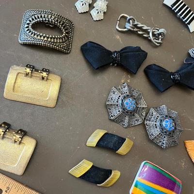 Shoe clips & buckles