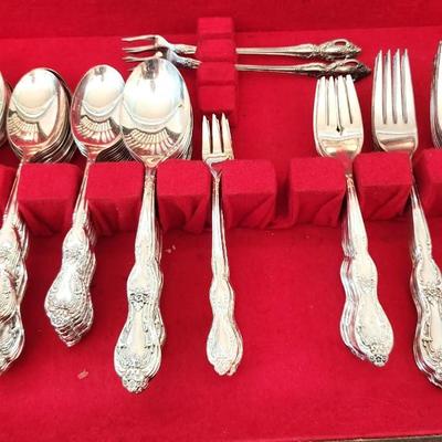 Lot #55  Large Set of Silverplate Flatware in Case - possibly "Beverly Manor" pattern