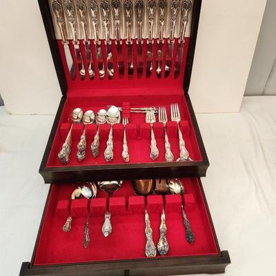 Lot #55  Large Set of Silverplate Flatware in Case - possibly "Beverly Manor" pattern