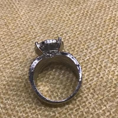 Pretty Cocktail Ring