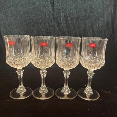 Eight Cristal Dâ€™Arques Stemmed Glasses, NIB (LR-MG)