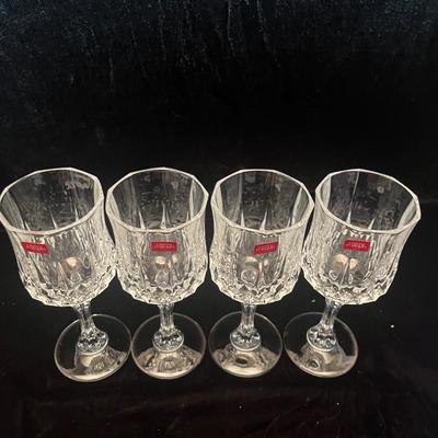 Eight Cristal Dâ€™Arques Stemmed Glasses, NIB (LR-MG)