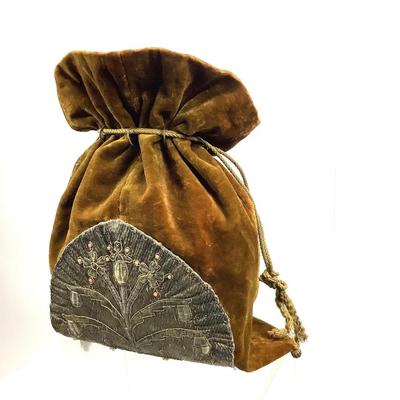 414 Vintage Velvet Potli Bag with Beadwork