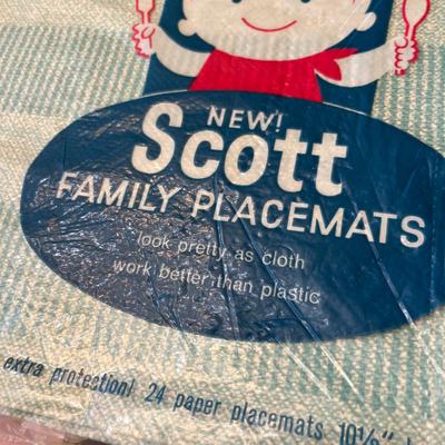 Vintage paper place mats