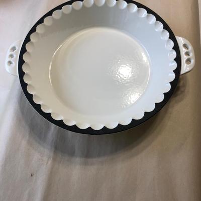Cast iron enamel coated pie plate
