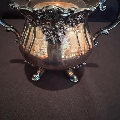 Baroqueâ€ by Wallace 5 Piece Service Set (LR-KL)