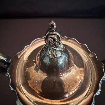 Baroqueâ€ by Wallace 5 Piece Service Set (LR-KL)