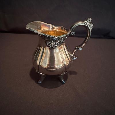 Baroqueâ€ by Wallace 5 Piece Service Set (LR-KL)