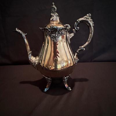 Baroqueâ€ by Wallace 5 Piece Service Set (LR-KL)