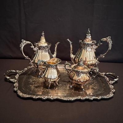 Baroqueâ€ by Wallace 5 Piece Service Set (LR-KL)