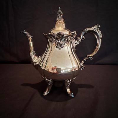 Baroqueâ€ by Wallace 5 Piece Service Set (LR-KL)