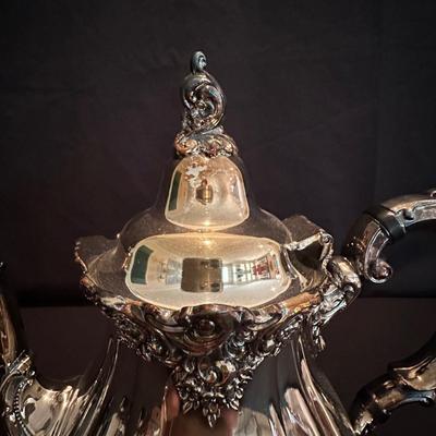 Baroqueâ€ by Wallace 5 Piece Service Set (LR-KL)