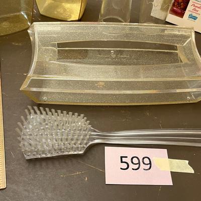 Plastic w/ Gold flecks bathroom set