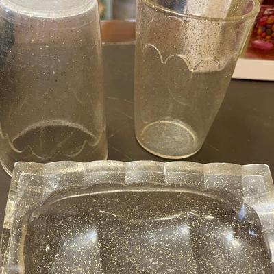 Plastic w/ Gold flecks bathroom set