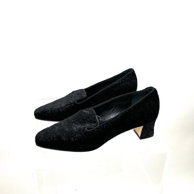Lot 453 Talbots - Velvet Slip-On Loafers Black - Size 9 EUC