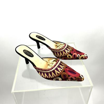 Lot 458. Beautiful SXS Collection - Fabric/Embroidered Leather Mules ( Size 38.5 )