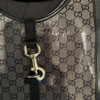 Assortment of Small Travel and Tote Bags(LR-KL)