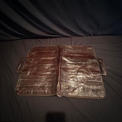 Assortment of Small Travel and Tote Bags(LR-KL)