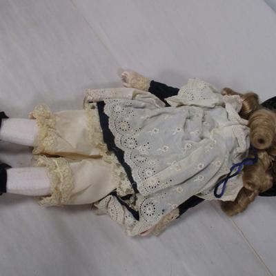 Collection Of Dolls (See all pictures) Vintage Unique 1-5000 Porcelain Doll