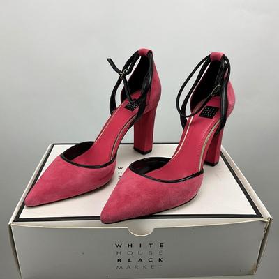 Lot 469 WHITE HOUSE BLACK MARKET â€œ Aurora â€œ Size 8, Pink Suede Shoes with Black Trim