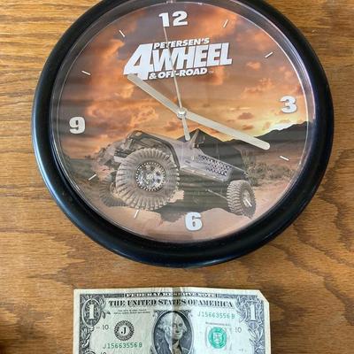 4 Wheeler wall clock 9.5"