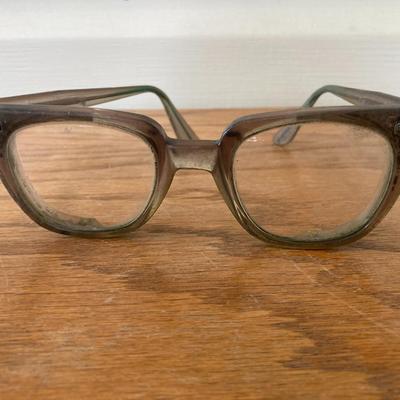 1950s era vintage green Norton womens glasses