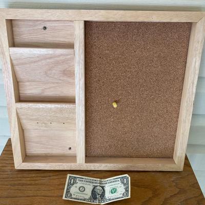 Wall organization board with bulliton
