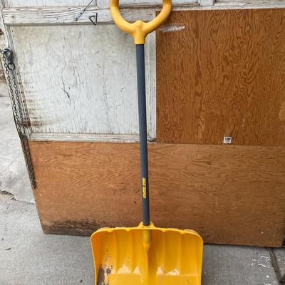 True Temper Snow Shovel