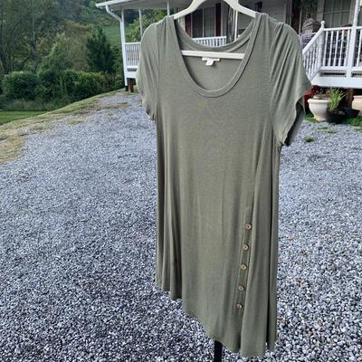 Vyana, Chicos, LulaRoe, & More Tanks & Tees, Size S/M (O-HS)