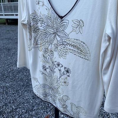 Vyana, Chicos, LulaRoe, & More Tanks & Tees, Size S/M (O-HS)