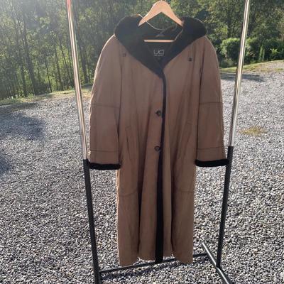 Womenâ€™s Dress Coats, Size S/M (O-HS)