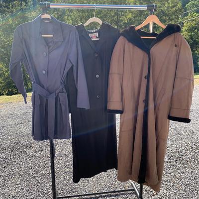 Womenâ€™s Dress Coats, Size S/M (O-HS)