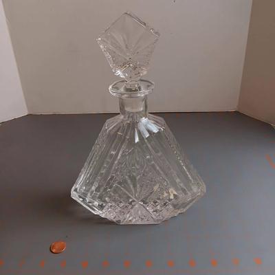 Glass Decanter with Stopper