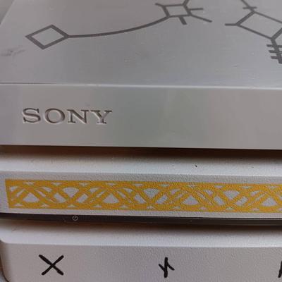 Sony PlayStation 4