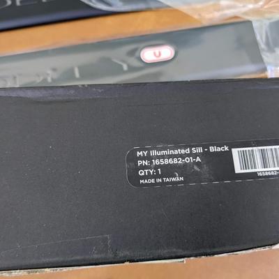 Tesla Model 3|Y Lit Doorsill Plates