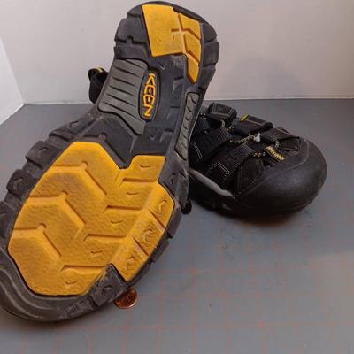 Keen Menâ€™s 11.5 Water Sandals