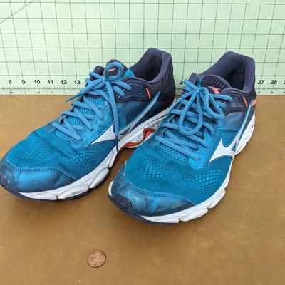 Mizuno Men's Wave Inspire 15 Running Shoe - Size 11.5