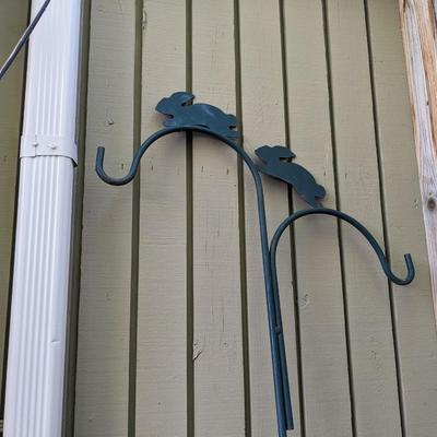 Rabbit Yard Hooks