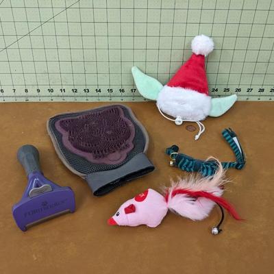 Cat Accessories 