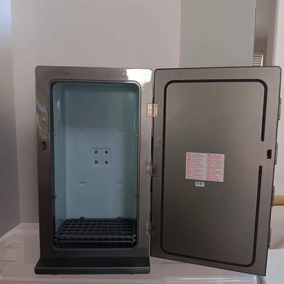 Han Solo in Carbonite Mini Fridge