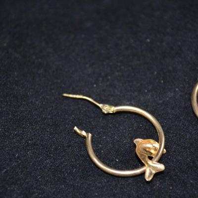 14k Dolphin Earrings 0.8g