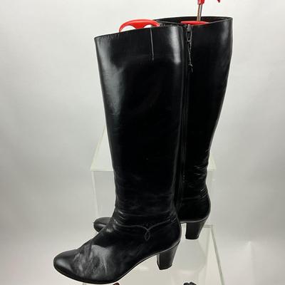 483 Salvatore Ferragamo Boots