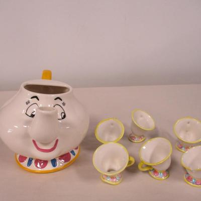 Disney Teapot & Cups