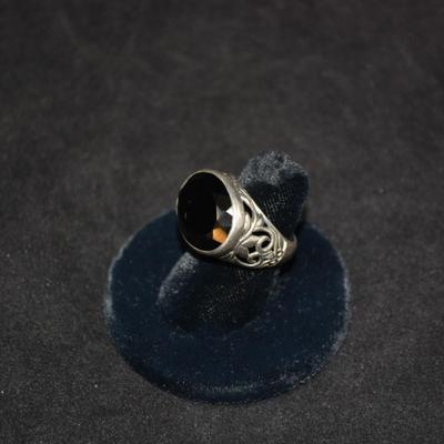 925 Sterling Oval Filigree Ring with Black Stone Setting Size 6.5 8.0g