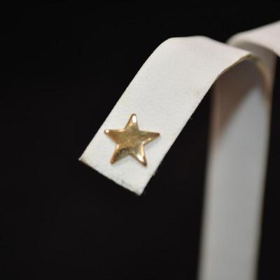 14k Star Earrings with 14k Backs 0.8g