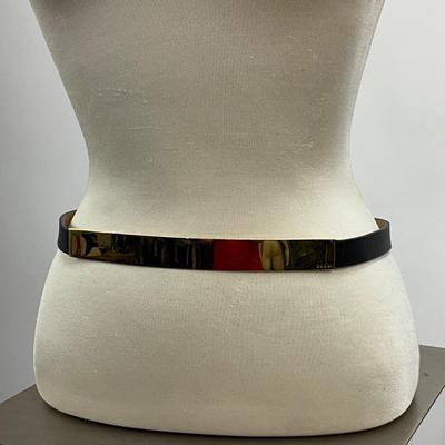 Lot 1510. Gucci Womenâ€™s Black Leather Belt with Gold Tone