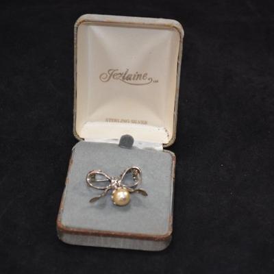 Sterling Bow Pin with Faux Pearl 9.0g