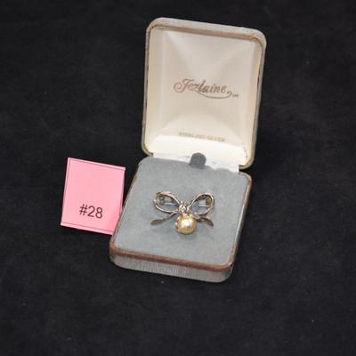 Sterling Bow Pin with Faux Pearl 9.0g